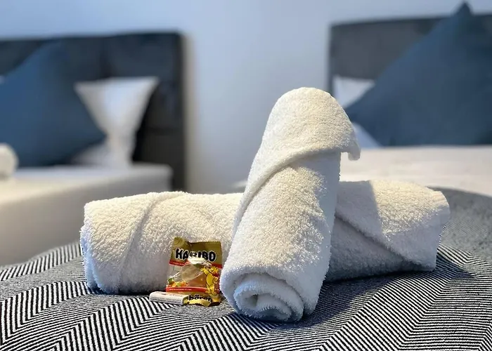 Apart54-modern Design I Garden With Terrace I Smart Tv I Free Parking I Free Wifi Appartement *